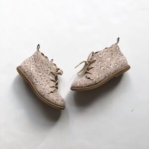 Babygap snow leopard print boots VGUC size 10